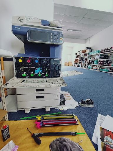 Kedai Hadiah Dan Cenderamata VIP by UNACRAFT. Laser Cut And Engraving Craft Production. Custom Made Souvenir And Gift