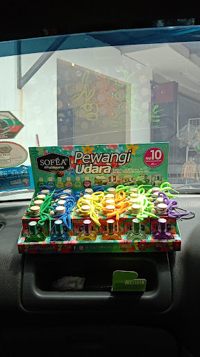 Kedai Runcit Sathiq