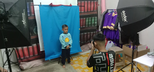 Riel Pfoto (Tr0052184-P)
