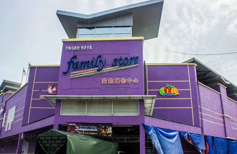 family store masjid tanah