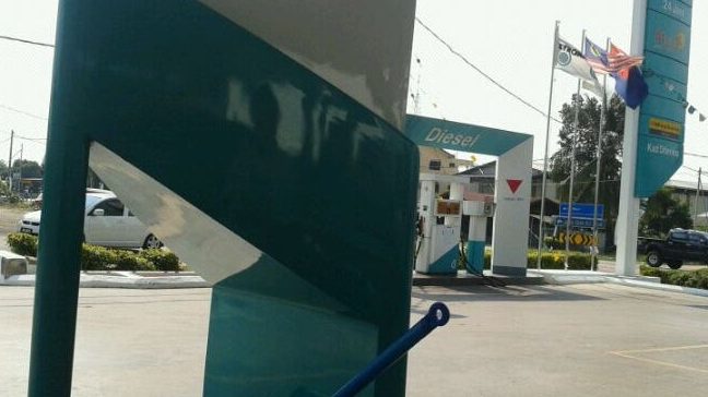 petronas jalan bakri 2